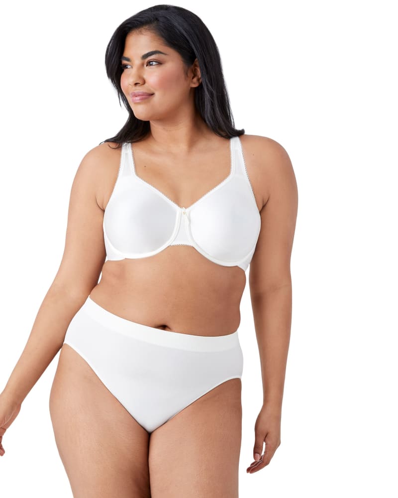 Front of a model wearing a size 40DDD Basic Beauty Underwire in Ivory by Wacoal. | dia_product_style_image_id:304034